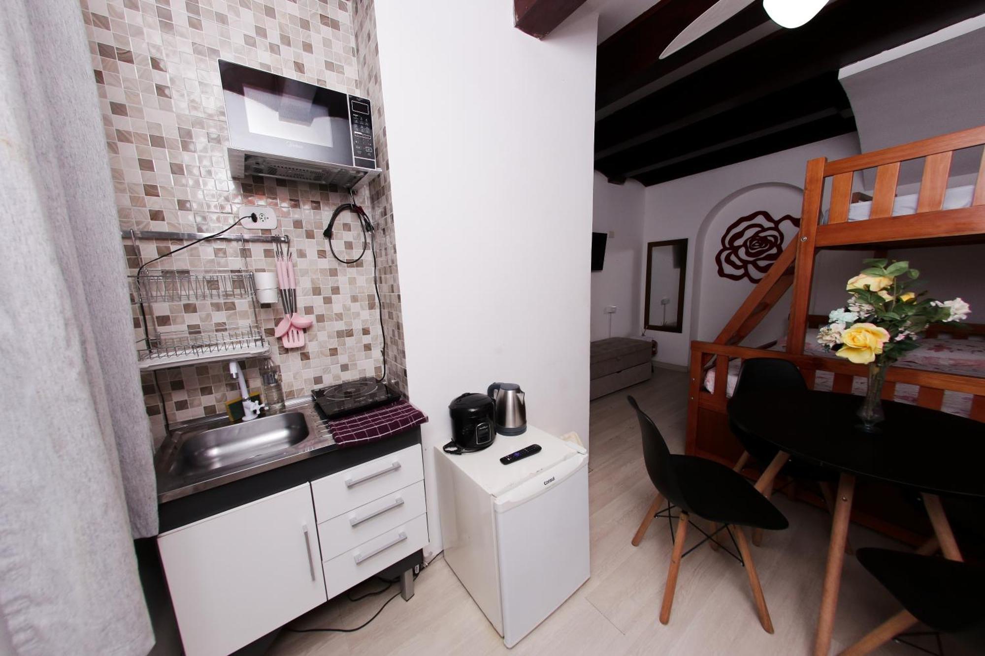 Castelinho Solemar - Relax Com Piscina, Hot & - Auto Check-in! - Escolha Em Dias Frios Guest house Praia Grande (Santos)
